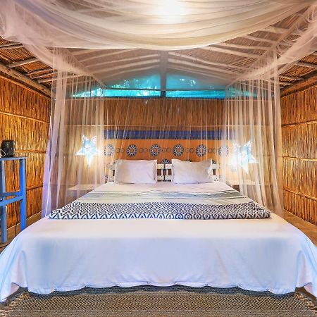 Gala Gala Eco Resort Понта до Оуро Екстериор снимка