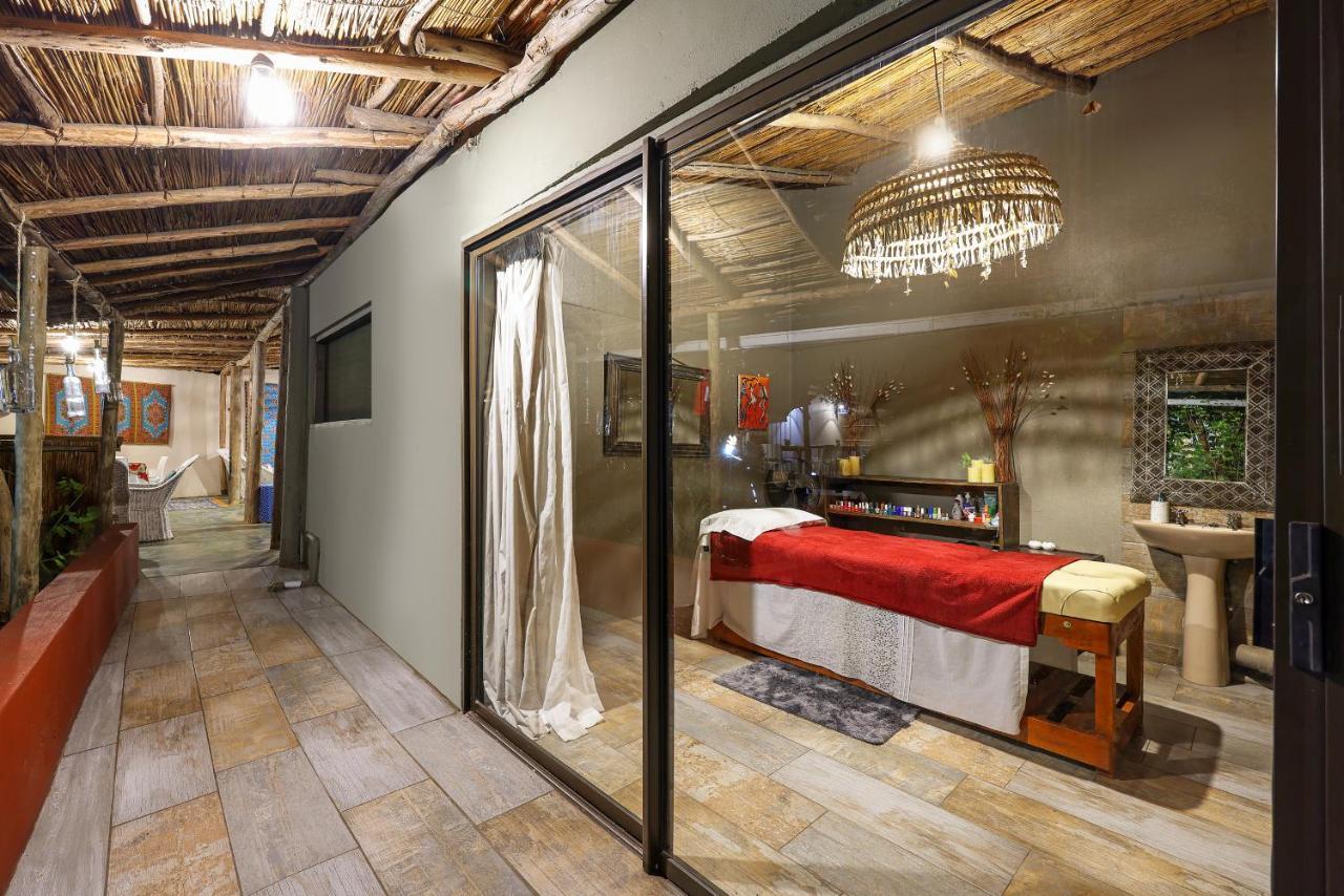 Gala Gala Eco Resort Понта до Оуро Екстериор снимка